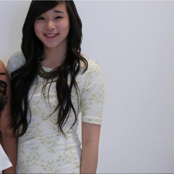 3/$20 White lace dress with hints of gold - Picture 4 of 5